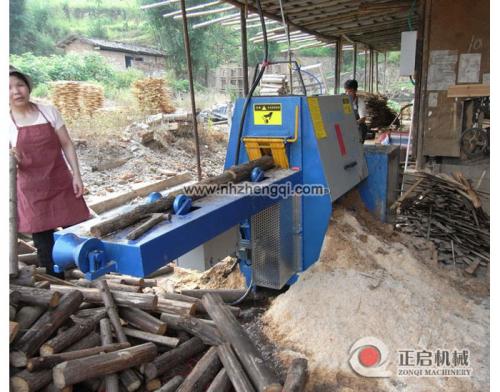 廣東連山鋸杉木加工現(xiàn)場(chǎng)